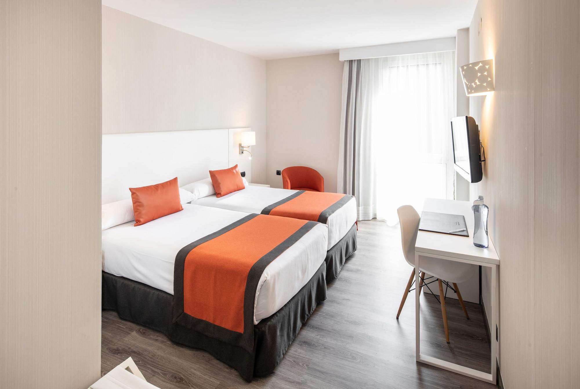 Catalonia Bristol Hotel Sant Andreu de la Barca Exterior photo