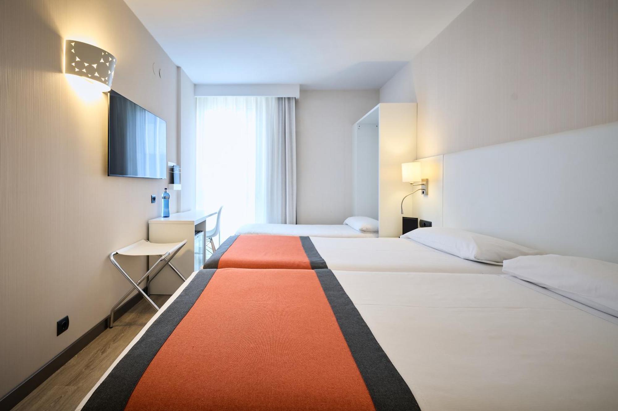 Catalonia Bristol Hotel Sant Andreu de la Barca Room photo