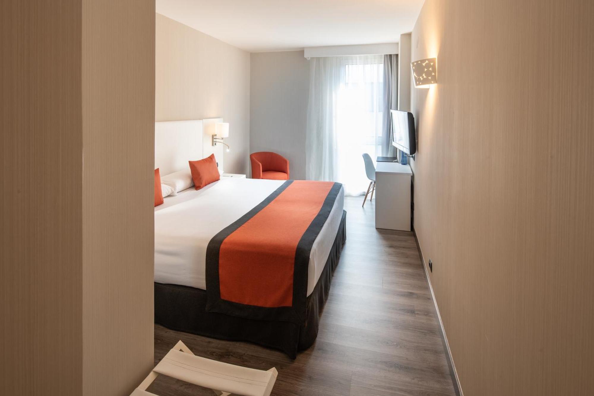 Catalonia Bristol Hotel Sant Andreu de la Barca Room photo